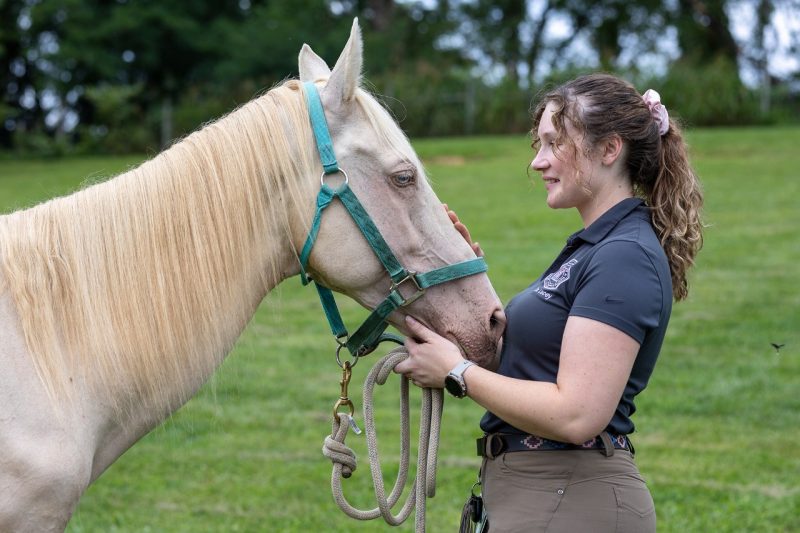 (From left) Kiergen and Emilee Lacey, large animal internal medicine resident. 